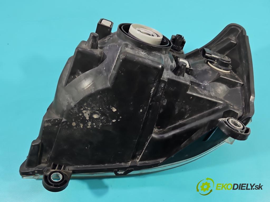 Dodge Caravan V 2007-2020 3.3 V6 178HP: automatic 131 kW 3301 cm3 5- Reflektor: pravý 05113332AD (Svetlo predné pravé)