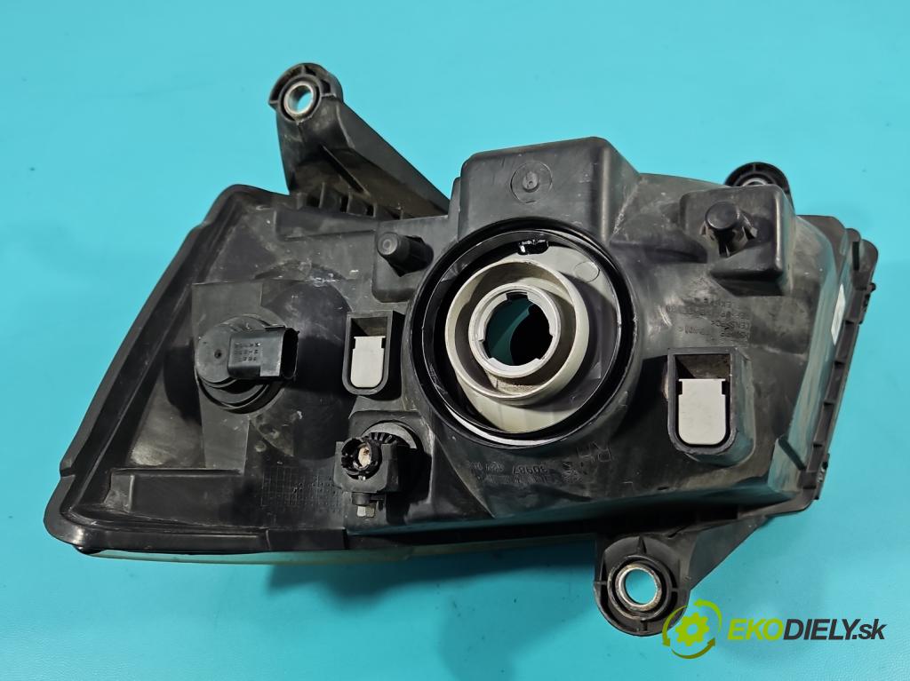 Dodge Caravan V 2007-2020 3.3 V6 178HP: automatic 131 kW 3301 cm3 5- Reflektor: pravý 05113332AD (Svetlo predné pravé)