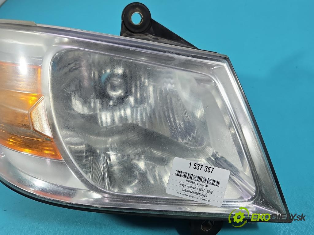 Dodge Caravan V 2007-2020 3.3 V6 178HP: automatic 131 kW 3301 cm3 5- Reflektor: pravý 05113332AD (Svetlo predné pravé)