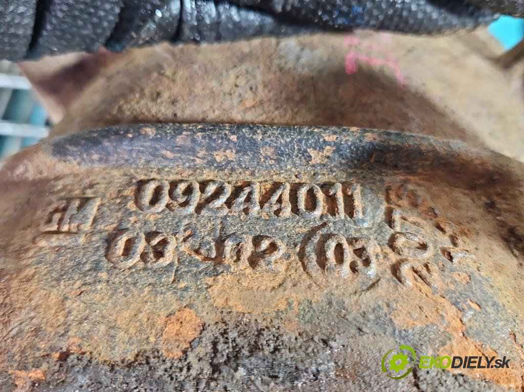 Opel Omega B 1994-2003 2.5 DTI 150 HP automatic 110 kW 2497 cm3 4- Most: zadní: 90425409