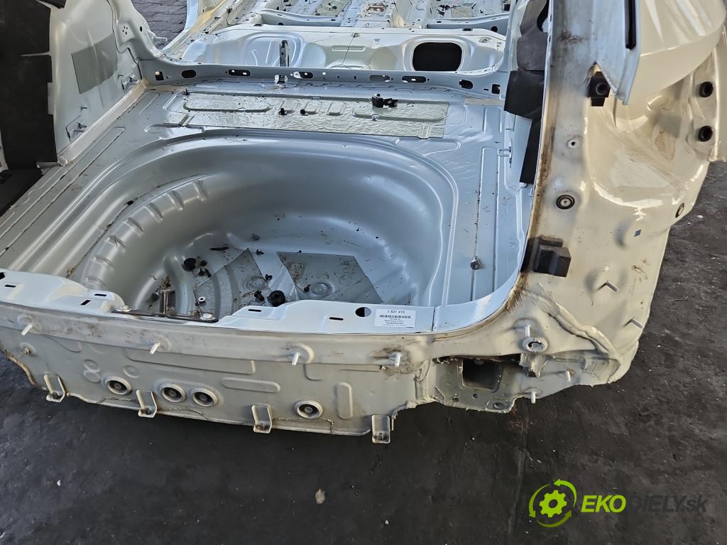 Skoda Octavia IV 2019- 1.5 TSI 150 HP automatic 110 kW 1498 cm3 5- pas zadní: