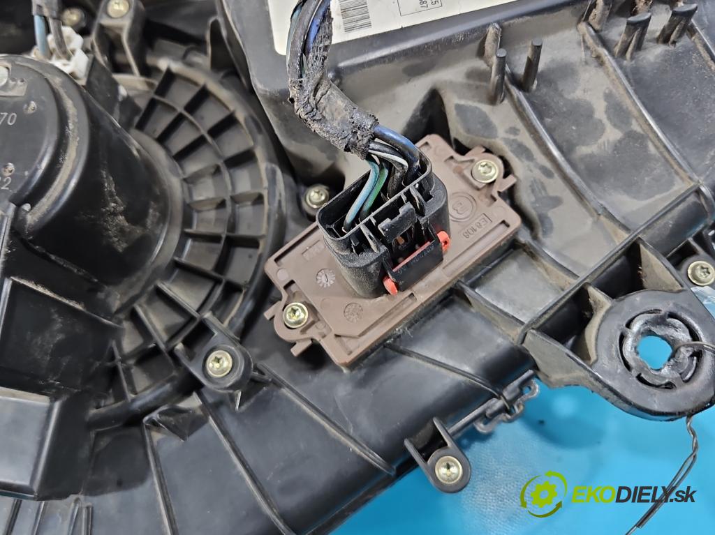 Dodge Caravan V 2007-2020 3.3 V6 178KM automatic 131 kW 3301 cm3 5- radiátor 5289400 (Radiátor topení)