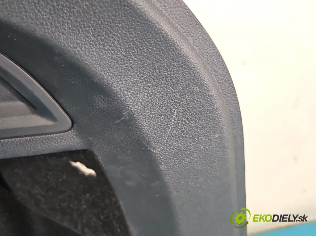 Skoda Octavia IV 2019- 1.5 TSI 150 HP automatic 110 kW 1498 cm3 5- Čalounictví: kufra: pravé 5E7867428D