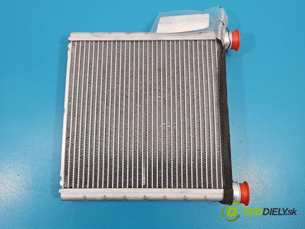 Skoda Octavia IV 2019- 1.5 TSI 150 hp automatic 110 kW 1498 cm3 5- radiátor 5WA819031 (Radiátor topení)