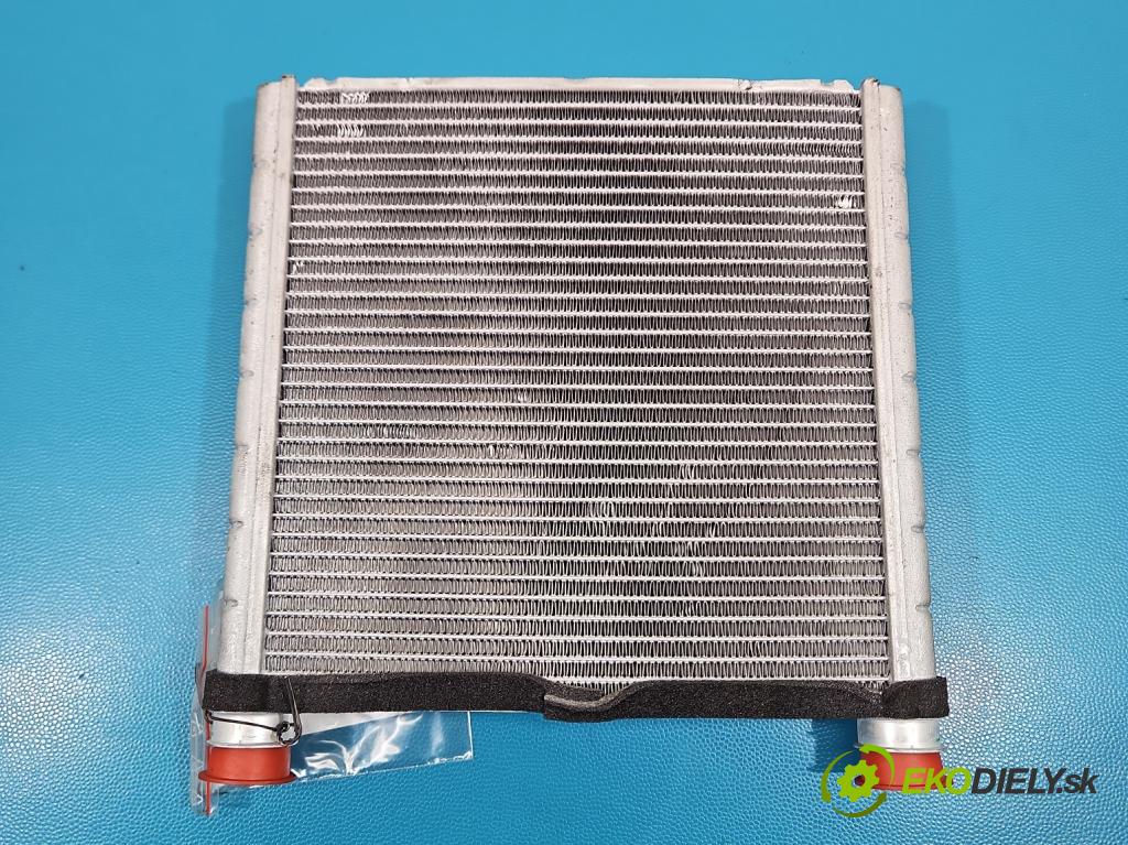 Skoda Octavia IV 2019- 1.5 TSI 150 hp automatic 110 kW 1498 cm3 5- radiátor 5WA819031 (Radiátor topení)