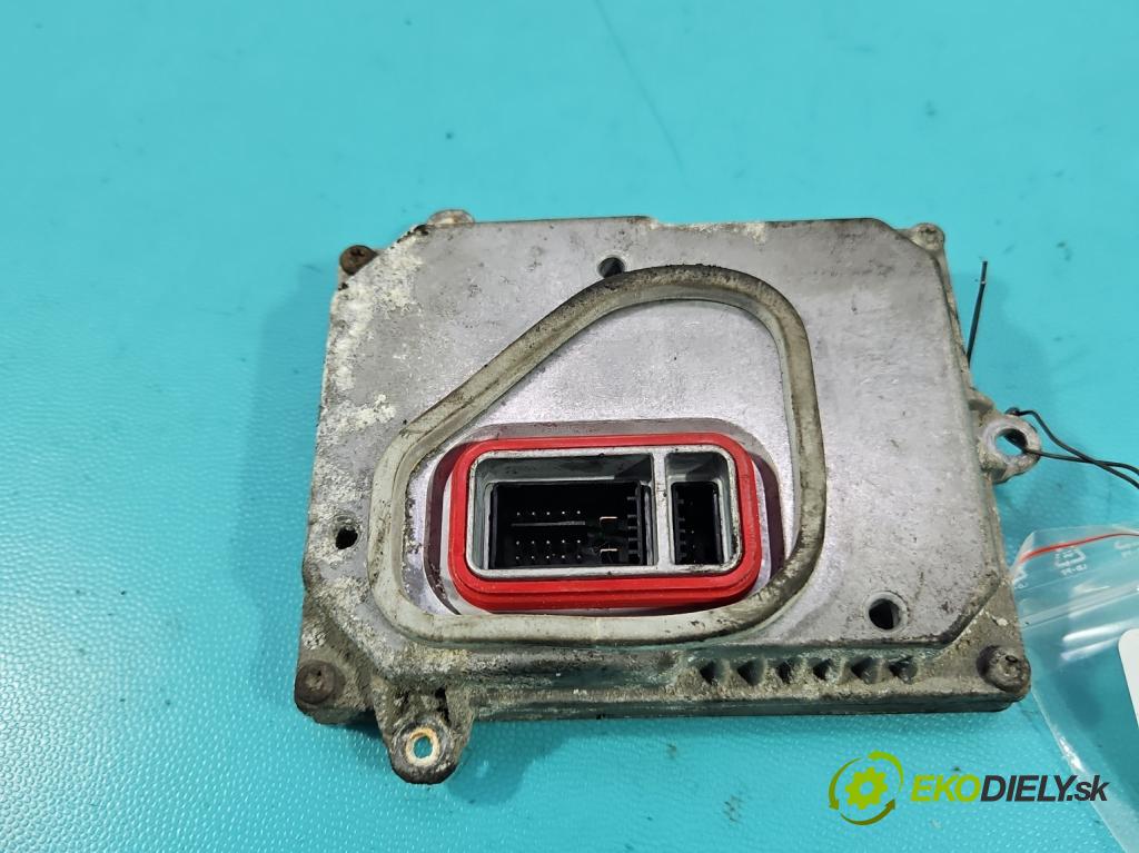 Volvo V50 2.0d 136 HP manual 100 kW 1997 cm3 5- střídač: xenon 1307329098 (Riadiaca jednotka xenónu)