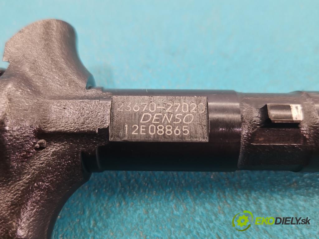 Toyota Corolla Verso I 2001-2004 2.0 D4D 90 HP manual 66 kW 1995 cm3 5- vstrek 23670-27020 (Vstrekovač paliva)