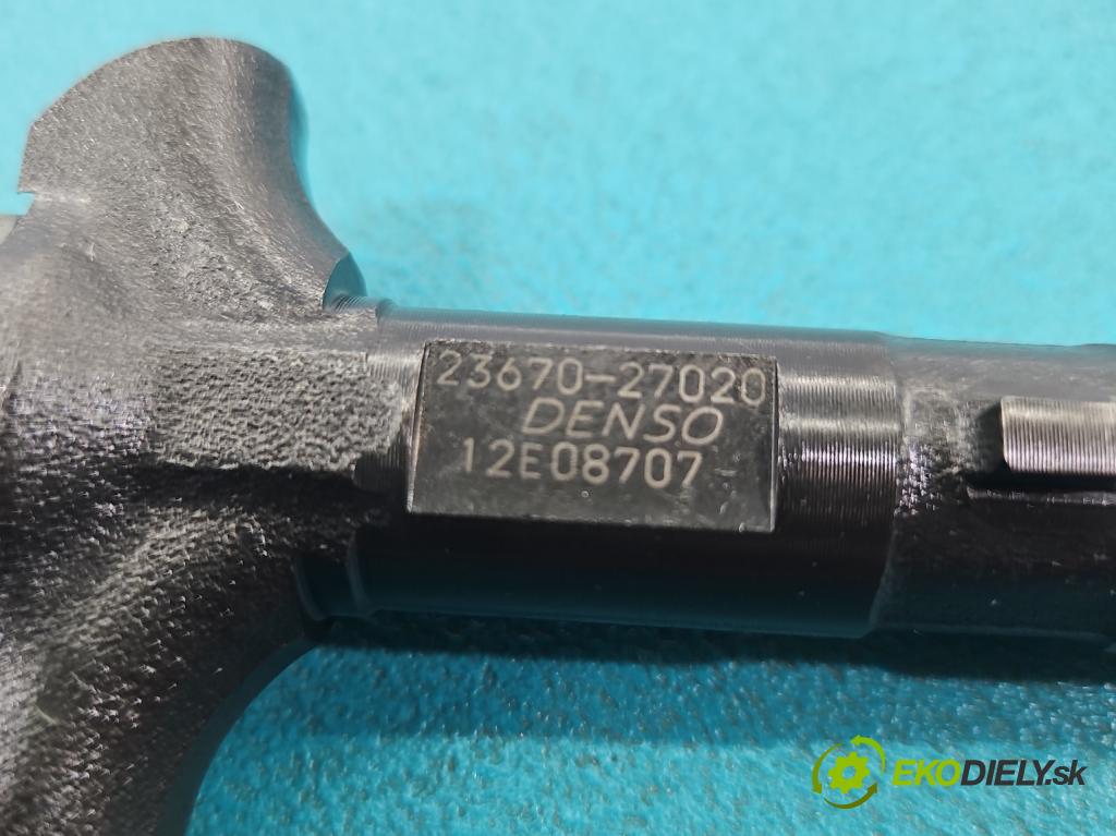 Toyota Corolla Verso I 2001-2004 2.0 D4D 90 HP manual 66 kW 1995 cm3 5- vstrek 23670-27020 (Vstrekovač paliva)