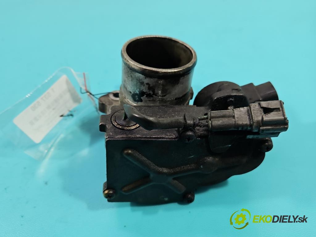 Toyota Corolla Verso I 2001-2004 2.0 D4D 90 HP manual 66 kW 1995 cm3 5- klapka 27020 (Škrtiaca klapka)