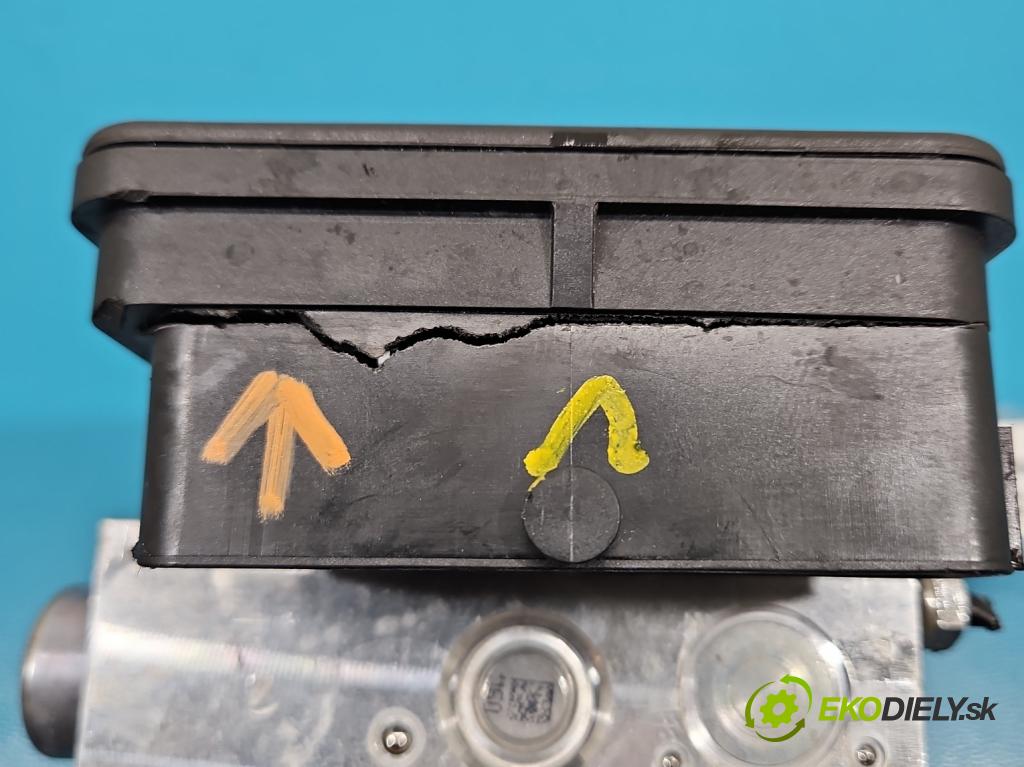 Skoda Octavia IV 2019- 1.5 TSI 150 hp automatic 110 kW 1498 cm3 5- čerpadlo abs 5WA614517DG (Pumpa ABS)