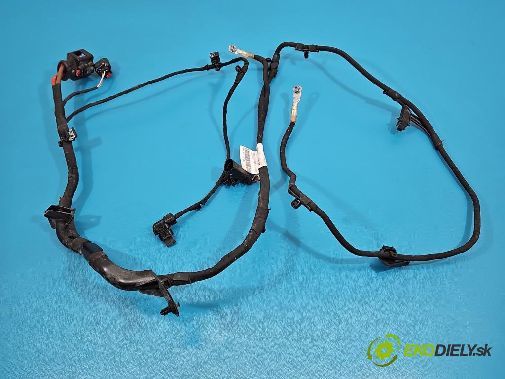 Skoda Octavia IV 2019- 1.5 TSI 150 HP automatic 110 kW 1498 cm3 5- Zväzok: riadeni manažérske: 5WB971111CD