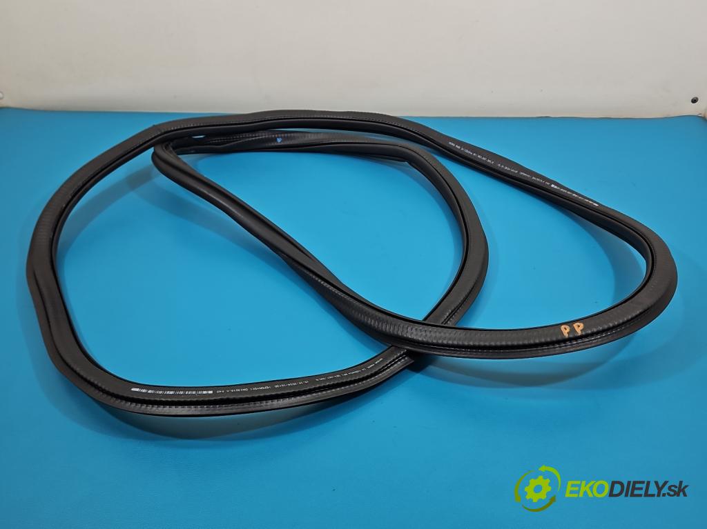 Skoda Octavia IV 2019- 1.5 TSI 150 HP automatic 110 kW 1498 cm3 5- Těsnění: dvere predné pravé 5E3867365B