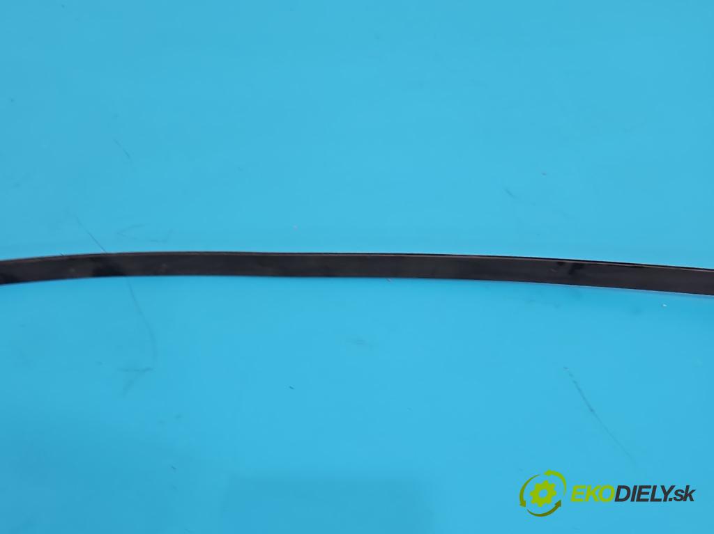 Toyota Yaris III 2011-2020 1.0 vvti 69KM manual 51 kW 998 cm3 5- lišta střecha: pravé