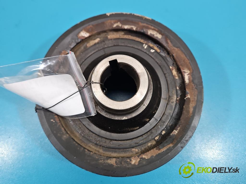 Isuzu D-Max II 2011-2019 2.5d 163 HP manual 120 kW 2499 cm3 2- koleso pás: hriadele kľukovej