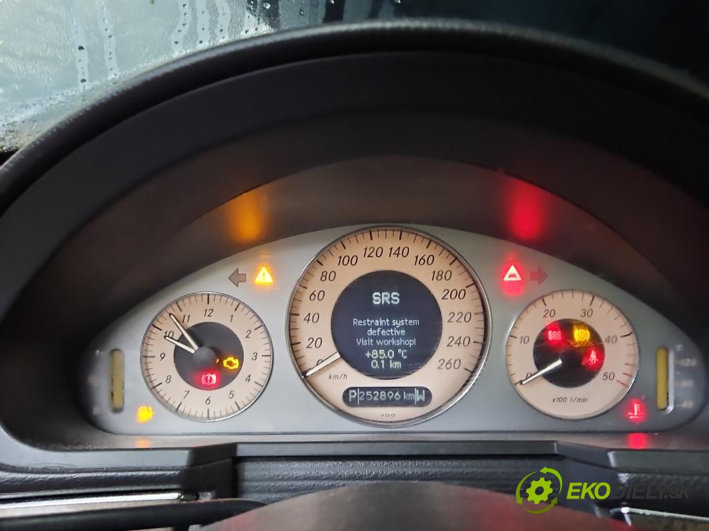 Mercedes E W211 2002-2009 2.7 cdi 177 HP automatic 130 kW 2685 cm3 4- prístrojovka/ budíky A2115407411 (Prístrojová doska)