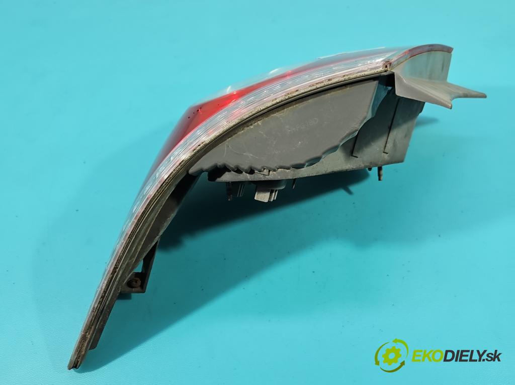 Honda City IV 2002-2008 1.4 8V 83 HP manual 61 kW 1339 cm3 4- svetlo / reflektor zadné pravé P5512 (Kľučka dverí ostatné)