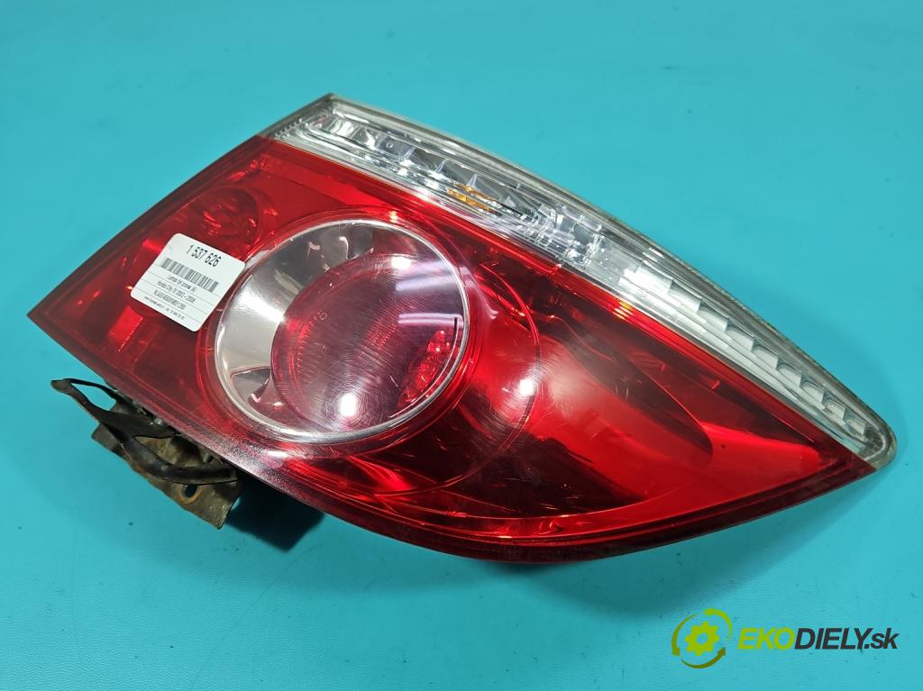Honda City IV 2002-2008 1.4 8V 83 HP manual 61 kW 1339 cm3 4- svetlo / reflektor zadné pravé P5512 (Kľučka dverí ostatné)