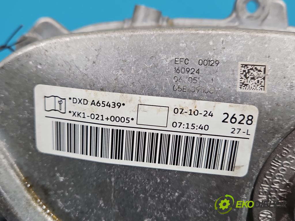 Skoda Octavia IV 2019- 1.5 TSI 150 hp automatic 110 kW 1498 cm3 5- obal vačkový 05E109108P (Kryt motoru )