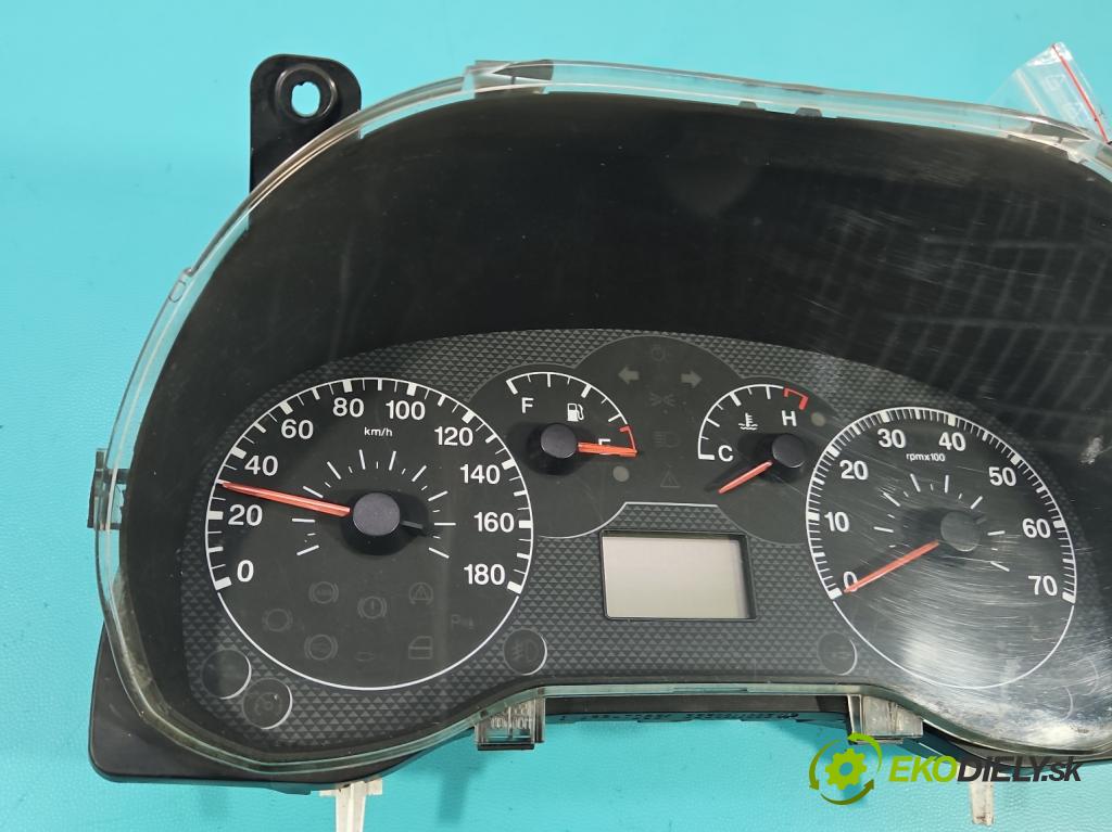 Fiat Fiorino III 2007- 1.3 jtd 75 HP manual 55 kW 1248 cm3 5- prístrojovka/ budíky 1365706080 (Prístrojová doska)