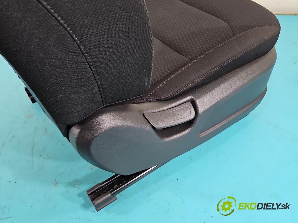 Hyundai Elantra VI 2015-2020 1.6 16V 128 hp automatic 94 kW 1591 cm3 4- Sedadlo pravý  (Sedadlo)