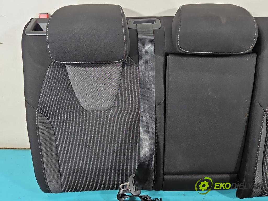 Skoda Octavia IV 2019- 1.5 TSI 150 HP automatic 110 kW 1498 cm3 5- Pohovka: zadné  (Sedadlo)