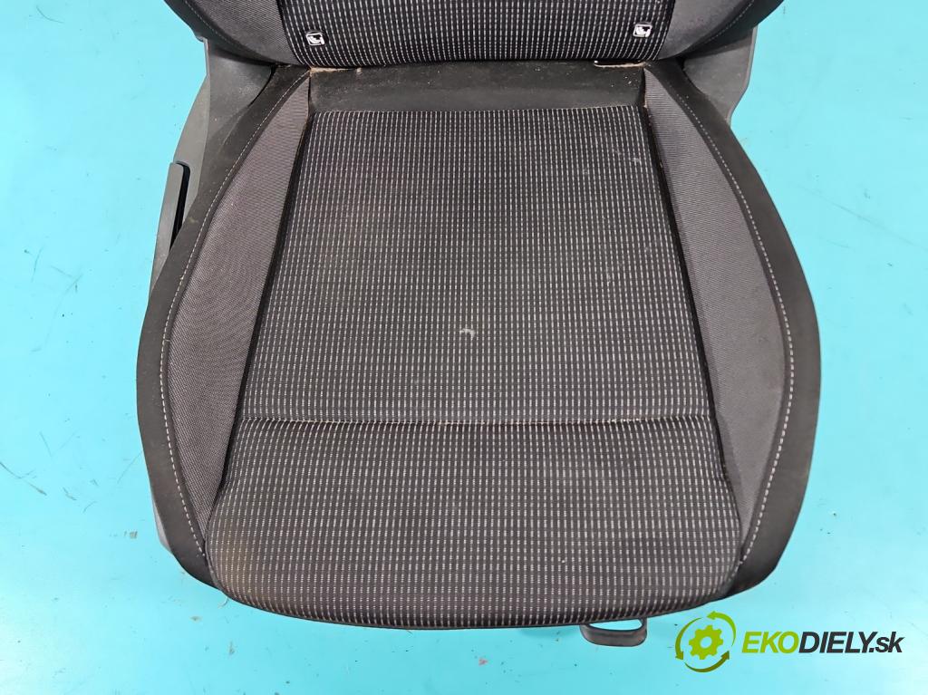 Skoda Octavia IV 2019- 1.5 TSI 150 hp automatic 110 kW 1498 cm3 5- Sedadlo pravý  (Sedadlo)