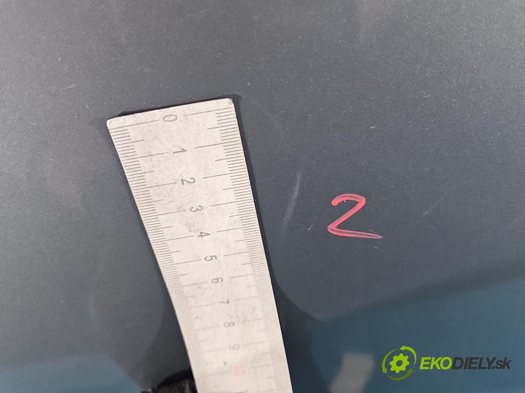 Mercedes 124 2.0d 75 HP manual 55 kW 1997 cm3 4- dvere zadné pravé (Kľučka dverí ostatné)