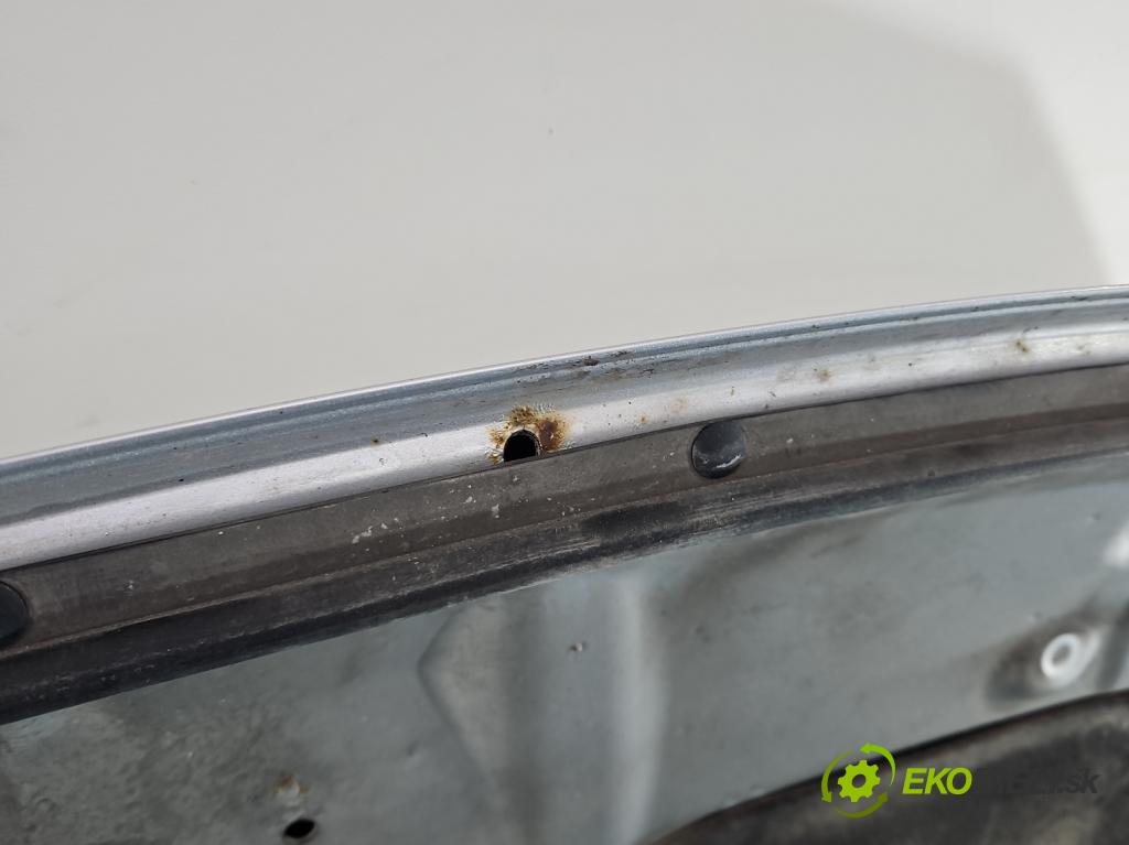 Suzuki Swift Mk6 2005-2010 1.3 16V 92 hp manual 67.5 kW 1328 cm3 5- kapota přední