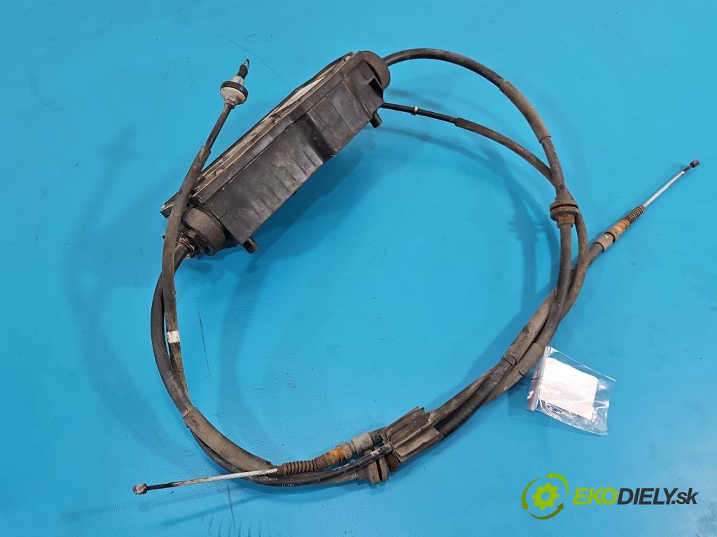 Bmw X6 E71 2007–2014 3.0d 306KM automatic 225 kW 2993 cm3 5- Brzda manuál: elektrický: P679607203 (Ručná brzda)