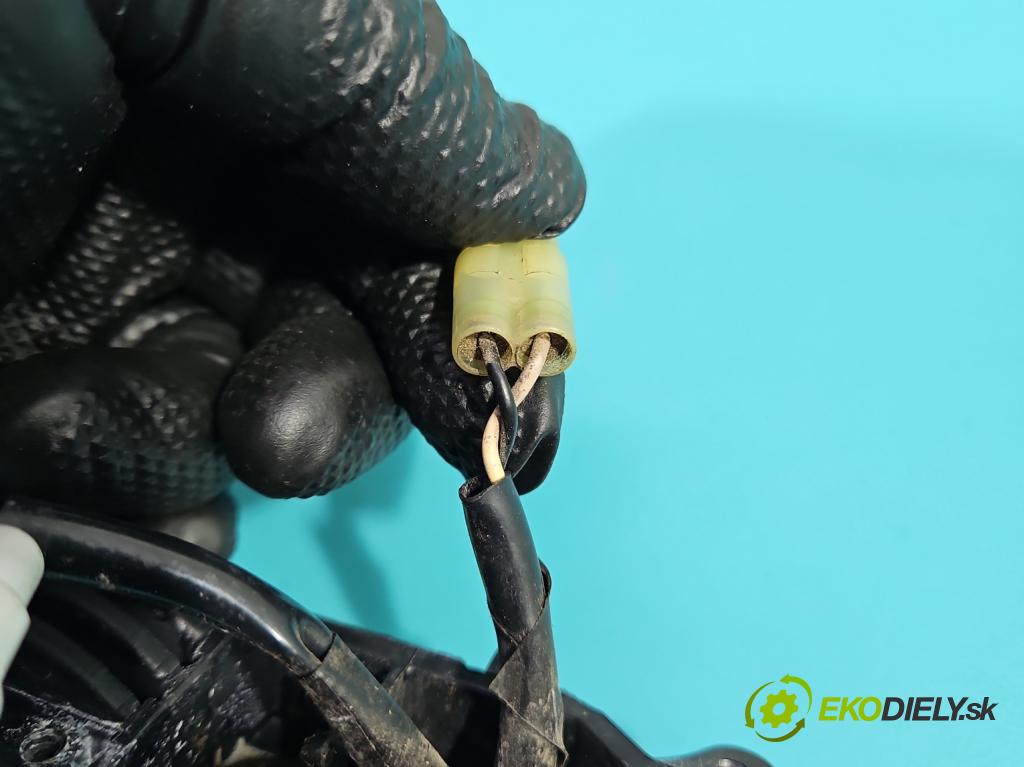 Suzuki SX4 I 2006-2014 1.9 ddis: 120 HP manual 88 kW 1910 cm3 5- rukoväť predné ľavé mimo:  (Kľučka dverí vonkajšia predná ľavá)