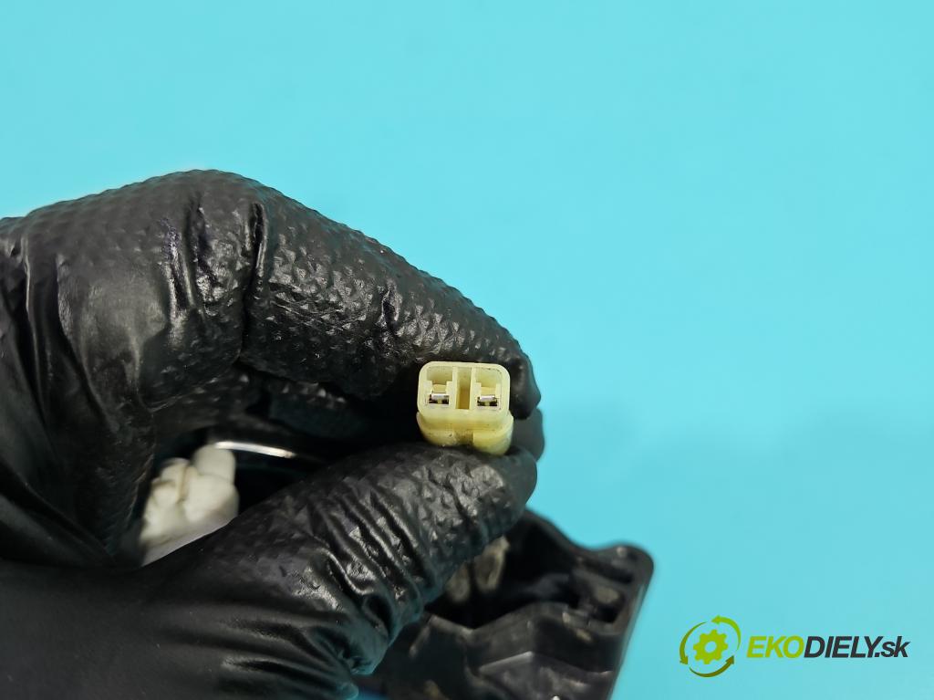 Suzuki SX4 I 2006-2014 1.9 ddis: 120 HP manual 88 kW 1910 cm3 5- rukoväť predné ľavé mimo:  (Kľučka dverí vonkajšia predná ľavá)