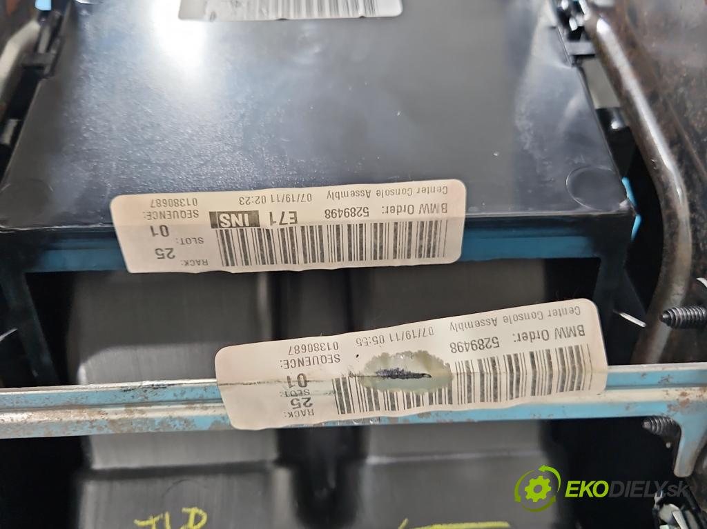 Bmw X6 E71 2007–2014 3.0d 306KM automatic 225 kW 2993 cm3 5- operadlo 5289498 (Lakťová opierka)