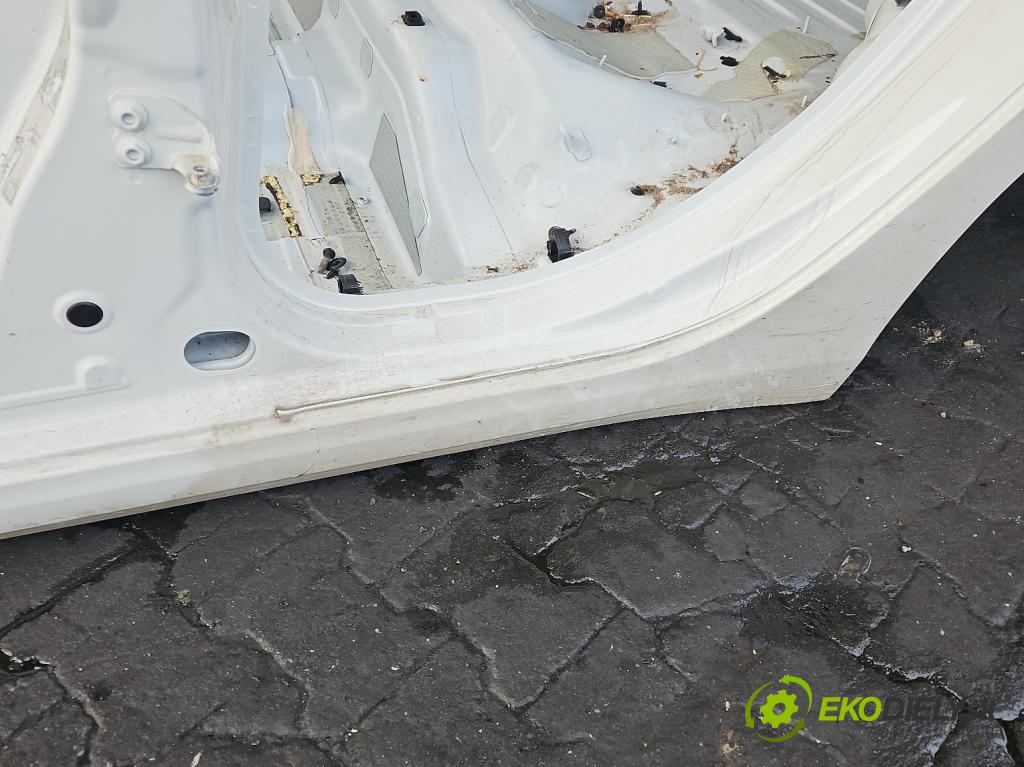 Fiat Tipo II 2015- 1.4 16v 95 hp manual 70 kW 1368 cm3 4- práh levý  (Karoserie ostatní)