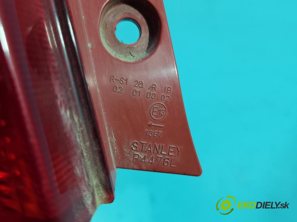 Suzuki Swift Mk6 2005-2010 1.3 16V 92 HP manual 67.5 kW 1328 cm3 5- svetlo / reflektor zadné ľavé  (Kľučka dverí ostatné)