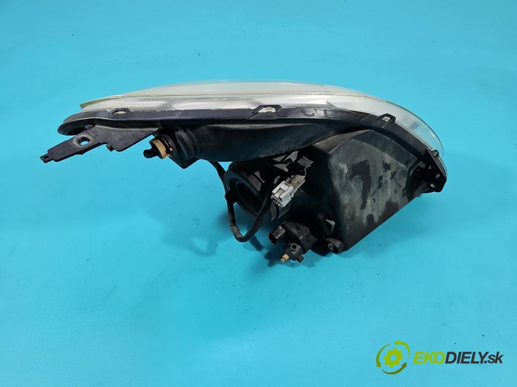Suzuki Swift Mk6 2005-2010 1.3 16V 92 HP manual 67.5 kW 1328 cm3 5- Reflektor: ľavý  (Kľučka dverí ostatné)