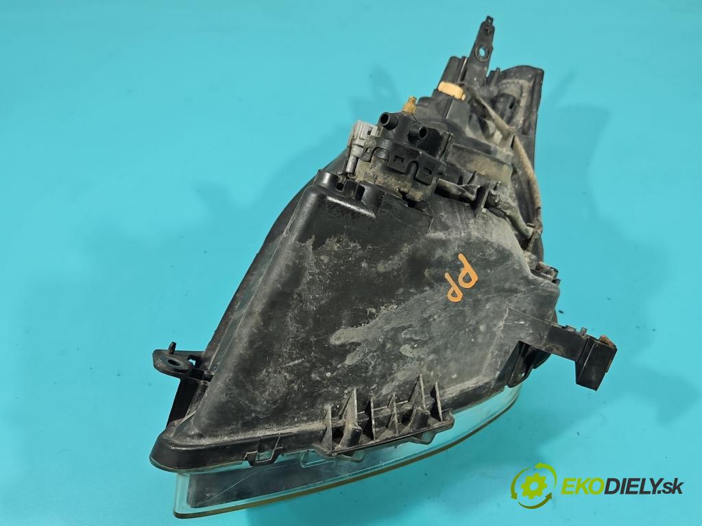 Suzuki Swift Mk6 2005-2010 1.3 16V 92 HP manual 67.5 kW 1328 cm3 5- Reflektor: pravý P4981R (Svetlo predné pravé)