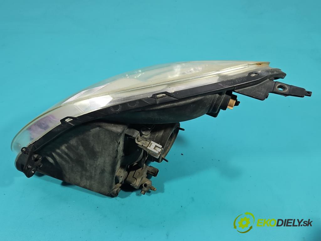 Suzuki Swift Mk6 2005-2010 1.3 16V 92 HP manual 67.5 kW 1328 cm3 5- Reflektor: pravý P4981R (Svetlo predné pravé)