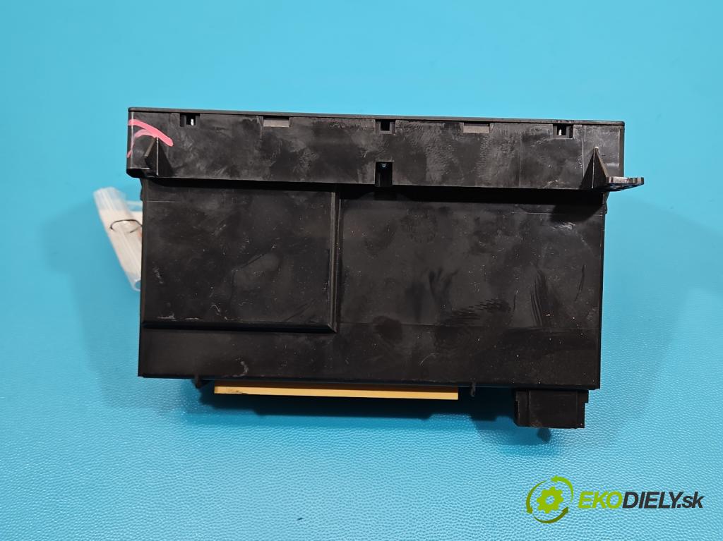 Audi A6 C5 1997-2004 1.9 tdi 131 HP manual 96 kW 1896 cm3 5- panel kúrenia 4B0820043AP
