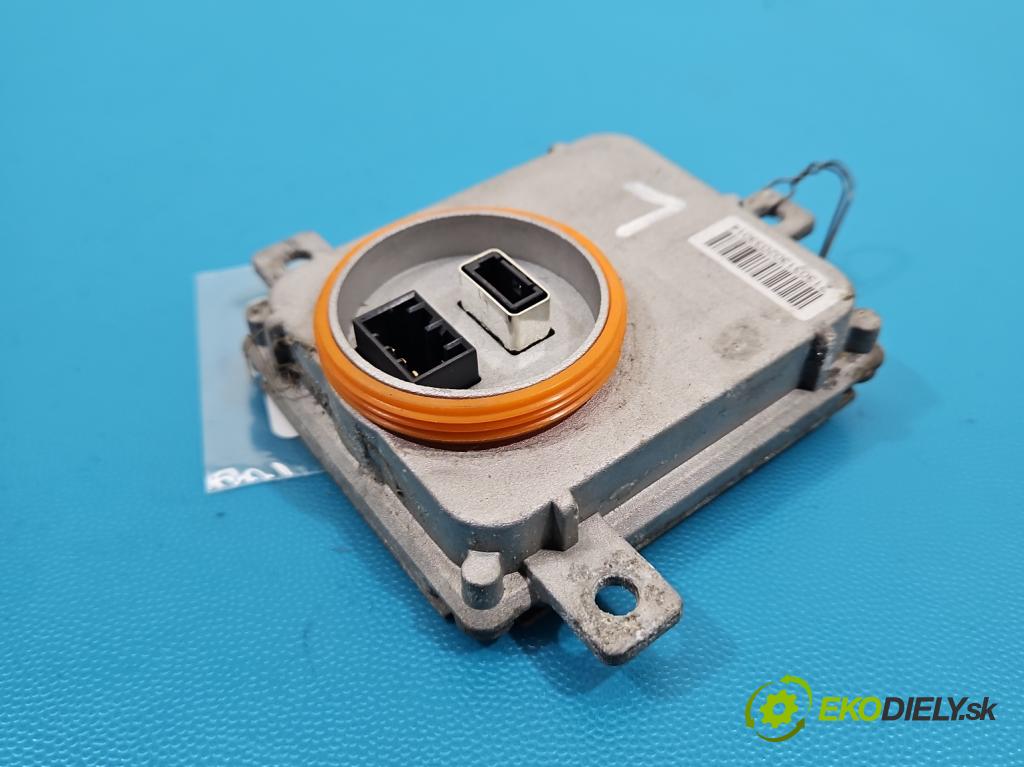 Audi Q5 2008-2016 2.0 TFSI 224hp automatic 165 kW 1984 cm3 5- střídač: xenon 8K0941597B (Riadiaca jednotka xenónu)