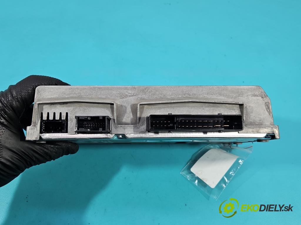 Audi Q5 2008-2016 2.0 TFSI 224hp automatic 165 kW 1984 cm3 5- Zesilovač: 8T1035223A (Zosilňovač)