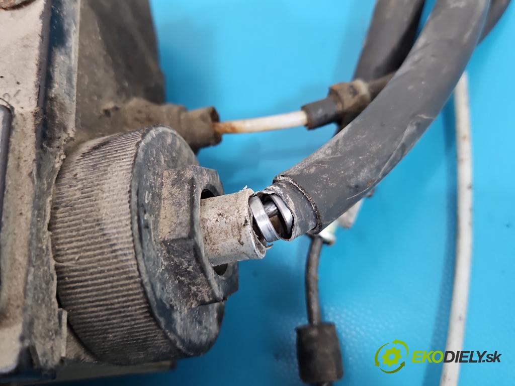 Ford C-Max I 2003-2010 2.0 tdci 136 HP manual 100 kW 1997 cm3 5- Brzda manuál: elektrický: 3M51-2598-AD (Ručná brzda)