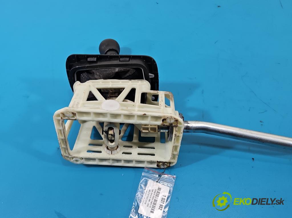 Opel Zafira A 1999-2005 1.8 16V 125 HP manual 92 kW 1796 cm3 5- Páka: Změny: stupeň,rýchlosť 90523924 (Rýchlostná páka (kulisa))