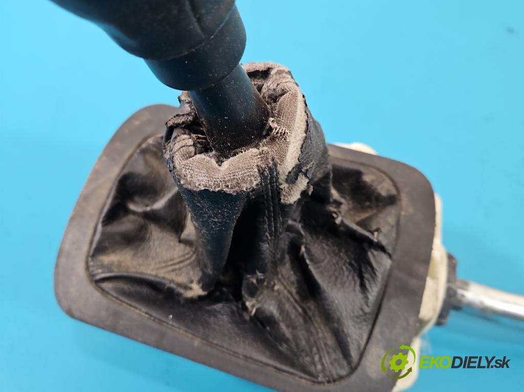 Opel Zafira A 1999-2005 1.8 16V 125 HP manual 92 kW 1796 cm3 5- Páka: Změny: stupeň,rýchlosť 90523924 (Rýchlostná páka (kulisa))