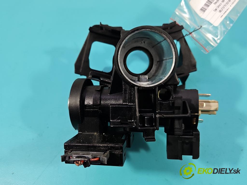 Opel Zafira A 1999-2005 2.0 dti 101 HP manual 74 kW 1995 cm3 5- Spínačka 90589313 (Spínacia skrinka)