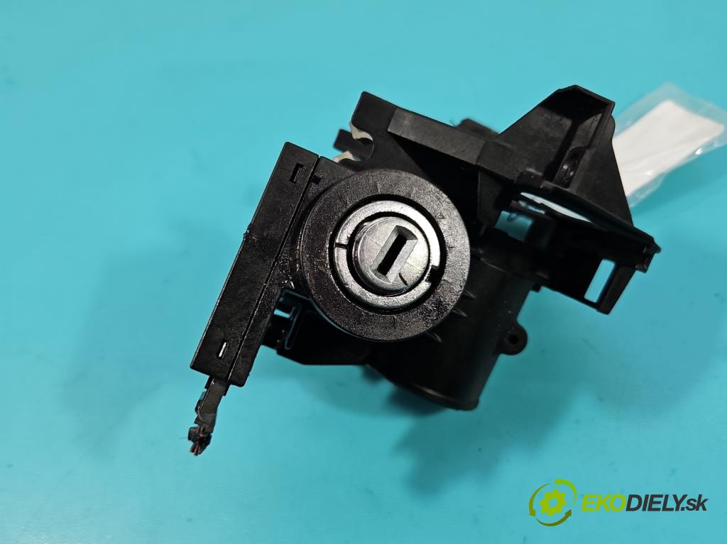 Opel Zafira A 1999-2005 2.0 dti 101 HP manual 74 kW 1995 cm3 5- Spínačka 90589313 (Spínacia skrinka)