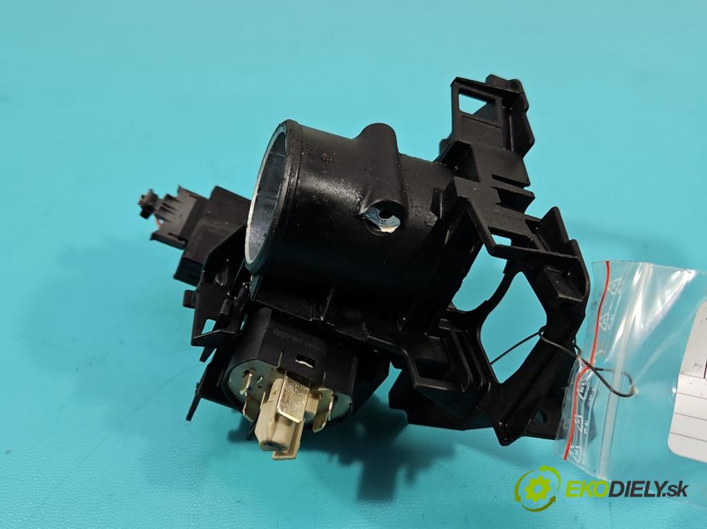 Opel Zafira A 1999-2005 2.0 dti 101 HP manual 74 kW 1995 cm3 5- Spínačka 90589313 (Spínacia skrinka)