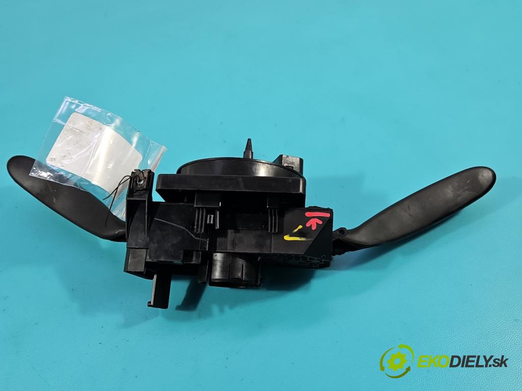 Vw Polo IV 9N 2001-2009 1.9 sdi 64 HP manual 47 kW 1896 cm3 5- prepínač komplex: 6Q0953503AD (Prepínacie páčky pod volantom)