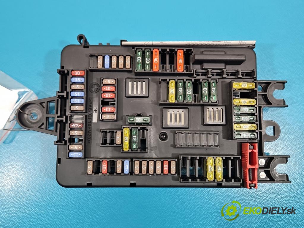 Bmw X5 F15 2013-2018 3.0d 258 hp automatic 190 kW 2993 cm3 5- skříňka pojistková 9316569 (Pojistková skříňka)