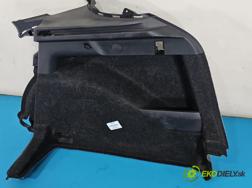 Skoda Scala 2019- 1.0 tsi 114 HP manual 84 kW 999 cm3 5- Čalounictví: kufra: pravé 657867428D