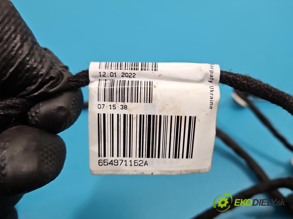 Skoda Scala 2019- 1.0 tsi 114 HP manual 84 kW 999 cm3 5- Zväzok: dvere zadné pravých 654971162A
